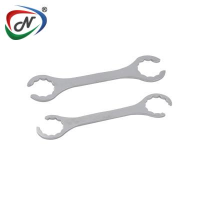  WRENCH SET FOR DRAFT TOWERS